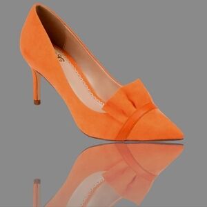 🆕Luxe Pump Style Shoe w/Ruffle Detailed Vamp